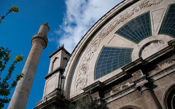 Cihangir Camii Tarihçesi ve Özellikleri