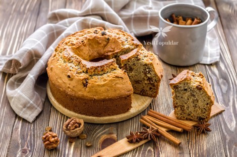 Kokusu Üzerinde Tarçınlı Kek Tarifi