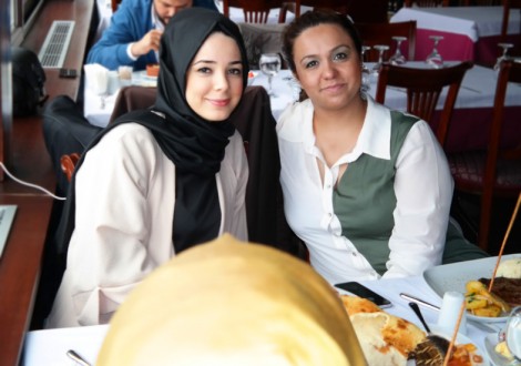 Esra Seziş Kiğilı ve Mağaza Kadınca Stil