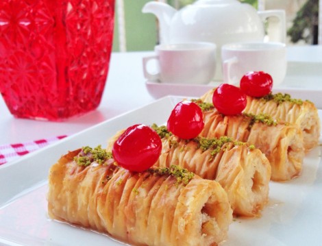 Şükran Kaymak Tahinli Burma Baklava Tarifi