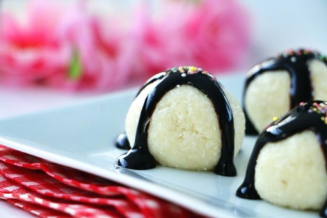 Şükran Kaymak Kartopu Tatlısı Tarifi