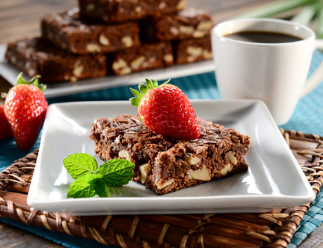 Nefis Bir Brownie Hem de Cevizli
