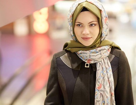 Ne Kadar Eleştirsenizde Moda İhtiyaçtır!