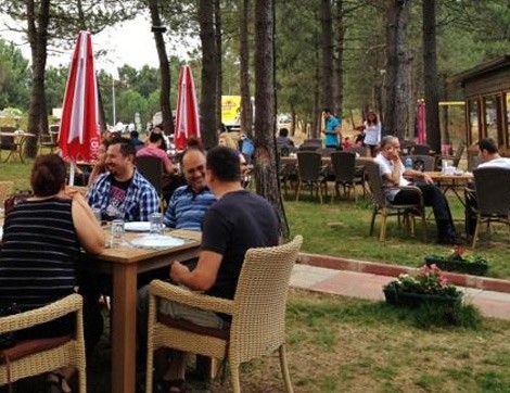 Yeşillikler İçinde Nezih Bir Mekan “Orman Cafe & Restaurant”
