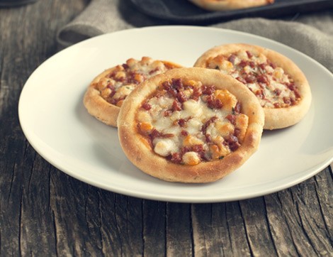 Hem Atıştırmalık Hem Acılı Mini Pizza