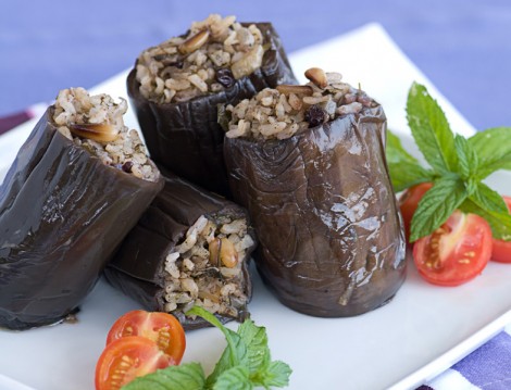 İki Farklı İç Harçla Zeytinyağlı Kuru Dolma Tarifleri
