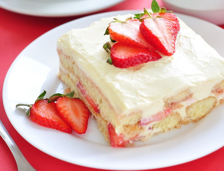 Çilekli Tiramisu Tarifi