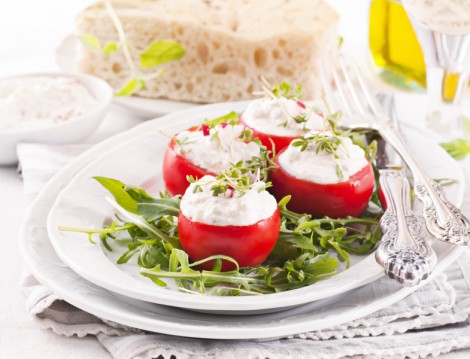 Peynirli Domates Dolması