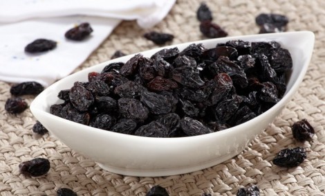 Hadislerde Tavsiye Edilen Kurutulmuş Besinler- Kara Üzüm