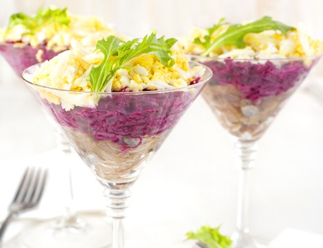 Değişik Sunumuyla Mor Lahana Salatası Tarifi