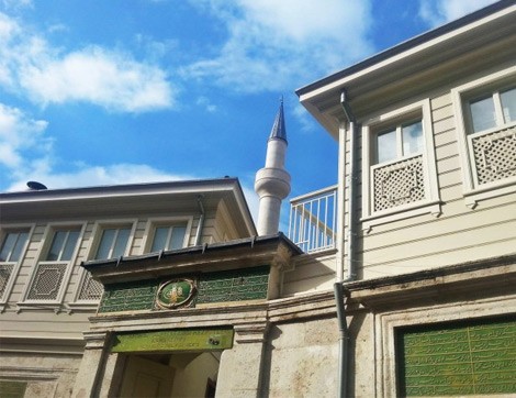 İstanbul’un Muhteşem Manzarası Karşısında “Osmanlıca Dersleri”
