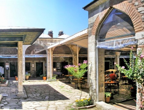 Caferağa Medresesi Cafe ve Türk El Sanatları Kursu
