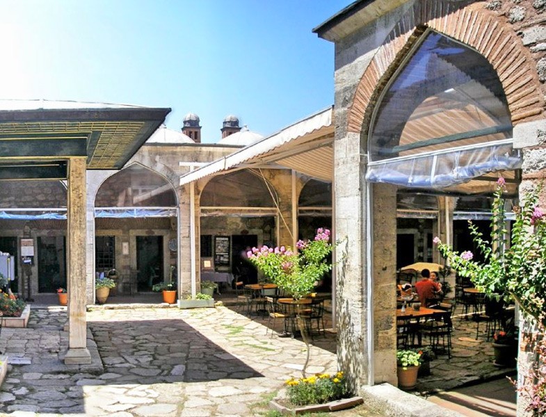 Caferağa Medresesi Cafe ve Türk El Sanatları Kursu