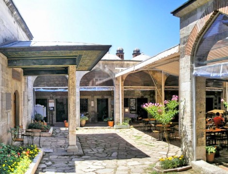 Caferağa Medresesi Cafe ve Türk El Sanatları Kursu