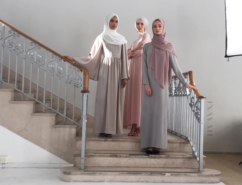Zayıf Gösteren Tesettür Kıyafetler