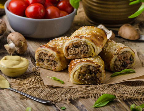 Kıymalı Cevizli Rulo Börek