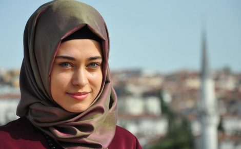 Büşra Ayaydın Tesettürlü Oyuncu