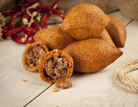 İçli Köfte Nasıl Yapılır? Ayrıntılı Anlatımıyla İçli Köfte Tarifi