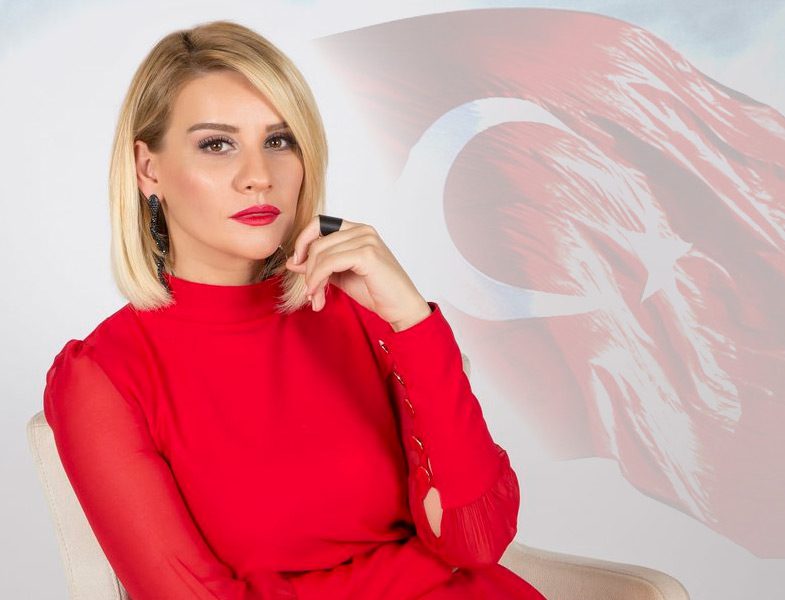 Demokrasiye Destek Veren-Ünlüler ve Sanatçılar Esra Erol