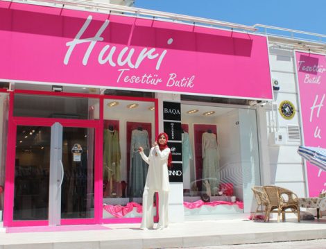 Huuri Tesettür Butik Kayseri - Huri Kıranatlı 