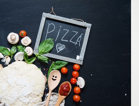 Bol Peynirli Ev Yapımı Pizza Tarifi