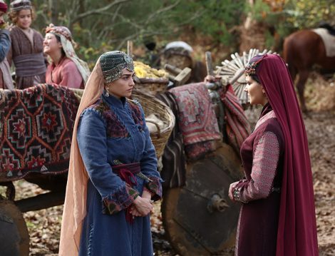 Diriliş Ertuğrul “Kılıçların Parladığı An!”