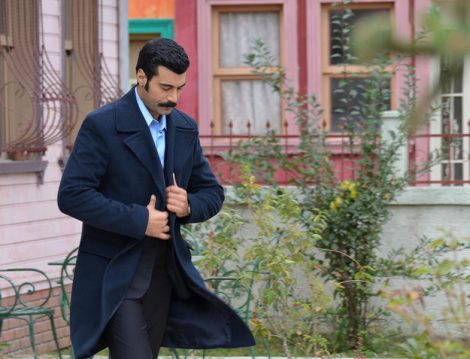 Türkiye’nin Yakın Tarihine Işık Tutan Sevilen Dizi Sevda Kuşun Kanadında