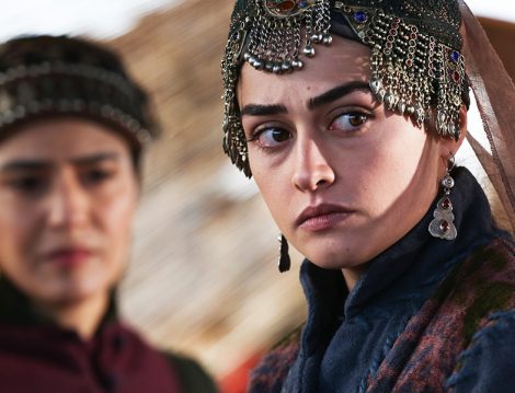 Diriliş Ertuğrul ”Akıl ve Gönül Arasında“