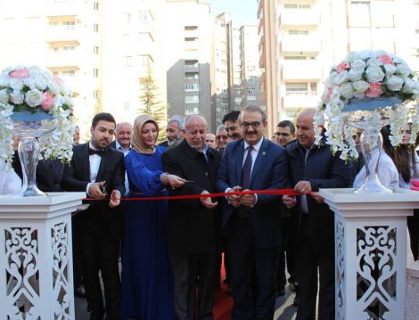 Tesettür Giyim Butiği Kayseri Naquesh Cafe Butik