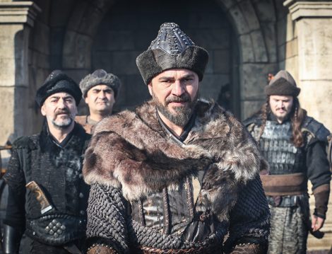 Diriliş Ertuğrul’da Vakit Adalet Vakti