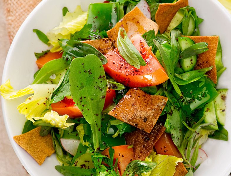 Doyurucu ve Lezzetli Arap Salatası Fettuş Tarifi