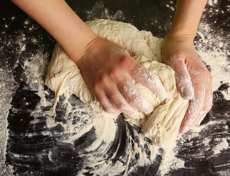 Za’atarlı ve Biberli Ekmek Tarifi