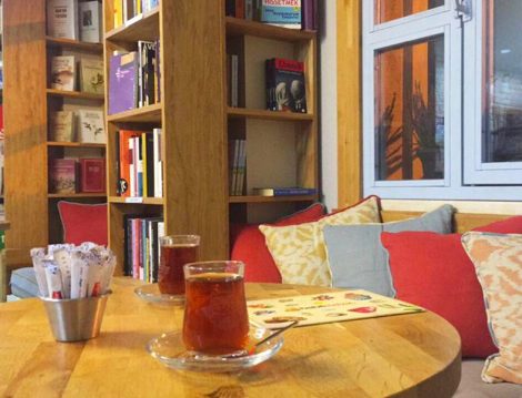 Çengelköy’ün En Yeni Kitap Kafesi Babil Mekan