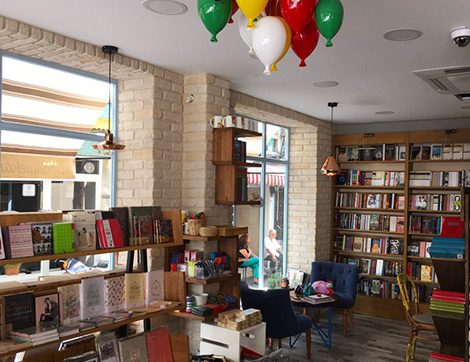 Çengelköy’ün En Yeni Kitap Kafesi BabilMekan