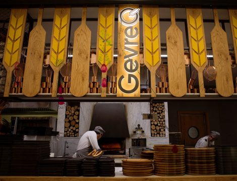 Huqqabaz’ın Sihirli Lezzetleriyle Hayal Ettiğin Yerde Ol