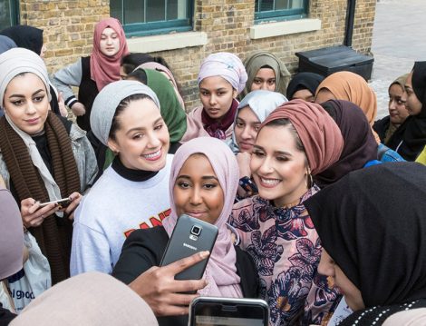 Londra Moda Haftası İlk Muhafazakar Modacılarını Ağırlıyor