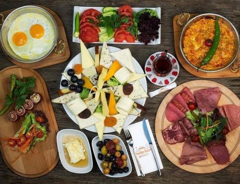 Pazar Kahvaltılarının Öne Çıkan Mekanları