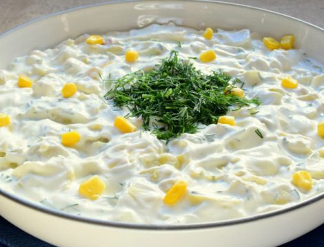 Yoğurtlu Enginar Salatası Tarifi