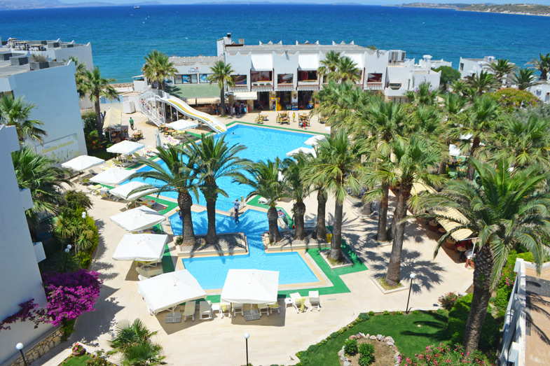 Çeşme Muhafazakar Oteller Club Familia