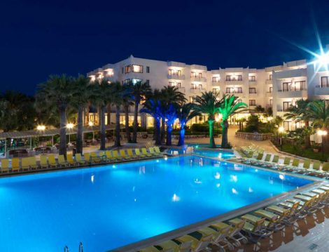 Çeşme Muhafazakar Oteller Club Familia