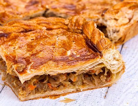 2017’nin 4. İftar Menüsüne Nefis Cevizli Soğanlı Çıtır Börek Tarifi