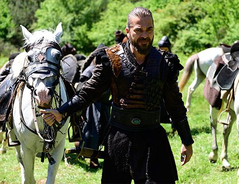 Diriliş Ertuğrul’da Gizli Oyunlar!