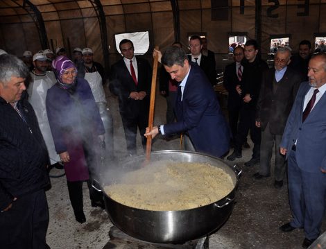 İstanbul’un Manevi Fatihi Akşemseddin Dualarla Anıldı
