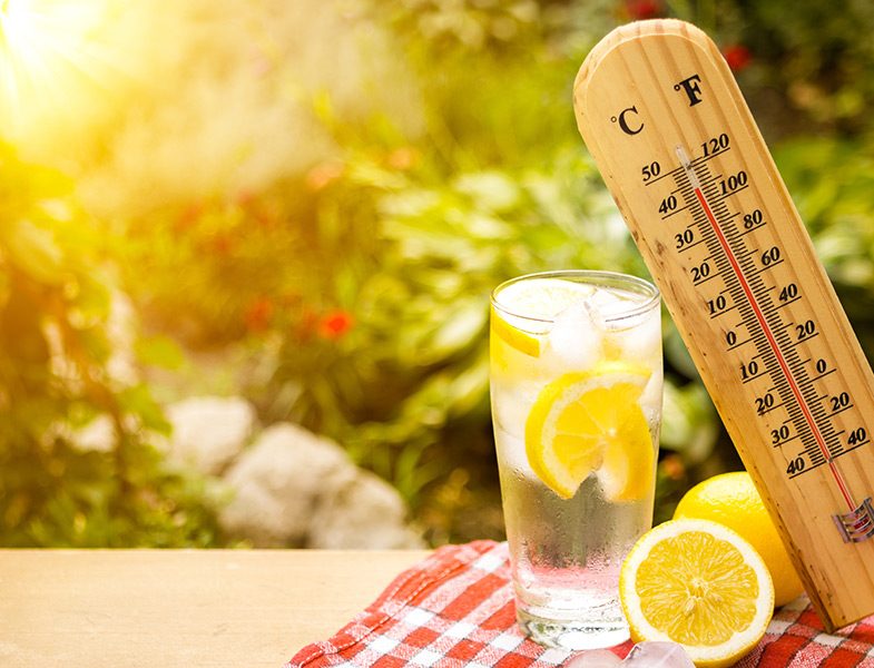 Güneş Çarpmasına Karşı En Az İki Litre Su