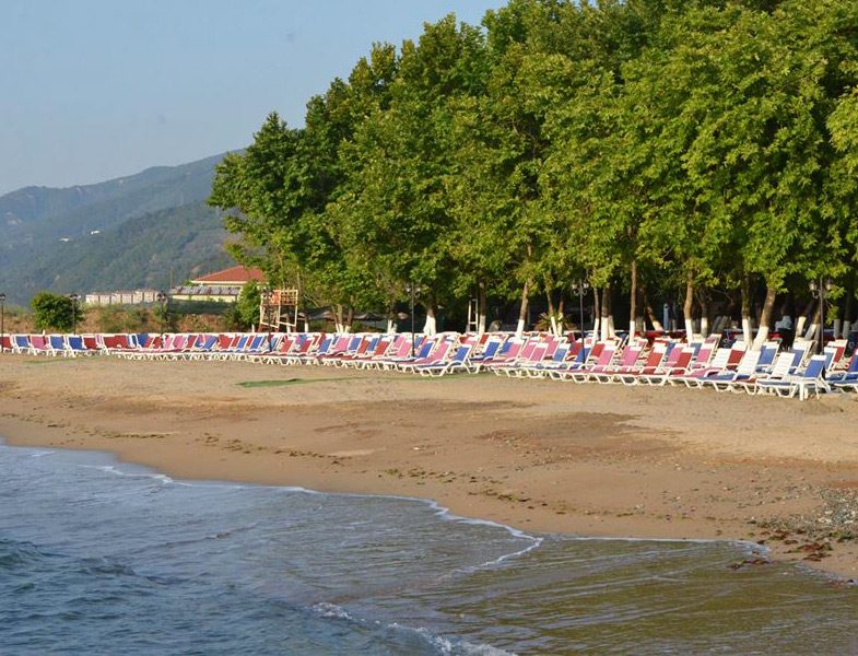 Tatile Gitmeden Serinlemek İsteyenler İçin Kadınlara Özel 5 Plaj Önerisi