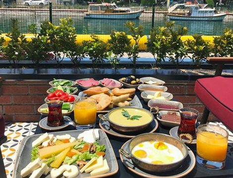 Harbour 360; Kalamış'ın Sakinliğinde Gizlenen Huzurlu ve Dingin Bir Liman
