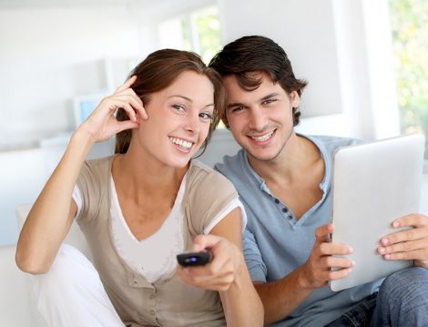 Günün 6 Saatini Internette 2 Saatini TV Karşısında Geçiriyoruz