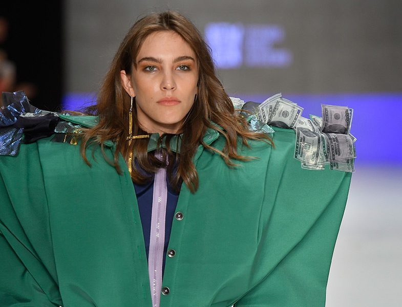 Moda Tasarımı Mezunlarının Hazırladığı New Gen Defilesi