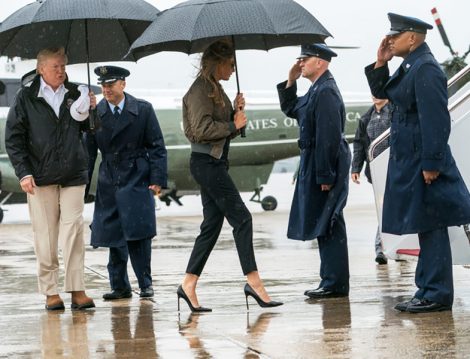 Mrs. Trump, Savaş Uçağı Pilotu Konseptli Bir Çekime Gelen Manken mi