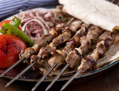 HuQQabaz Yorumuyla Anadolu'nun Dumanı Üstünde Lezzeti ShisQebab!